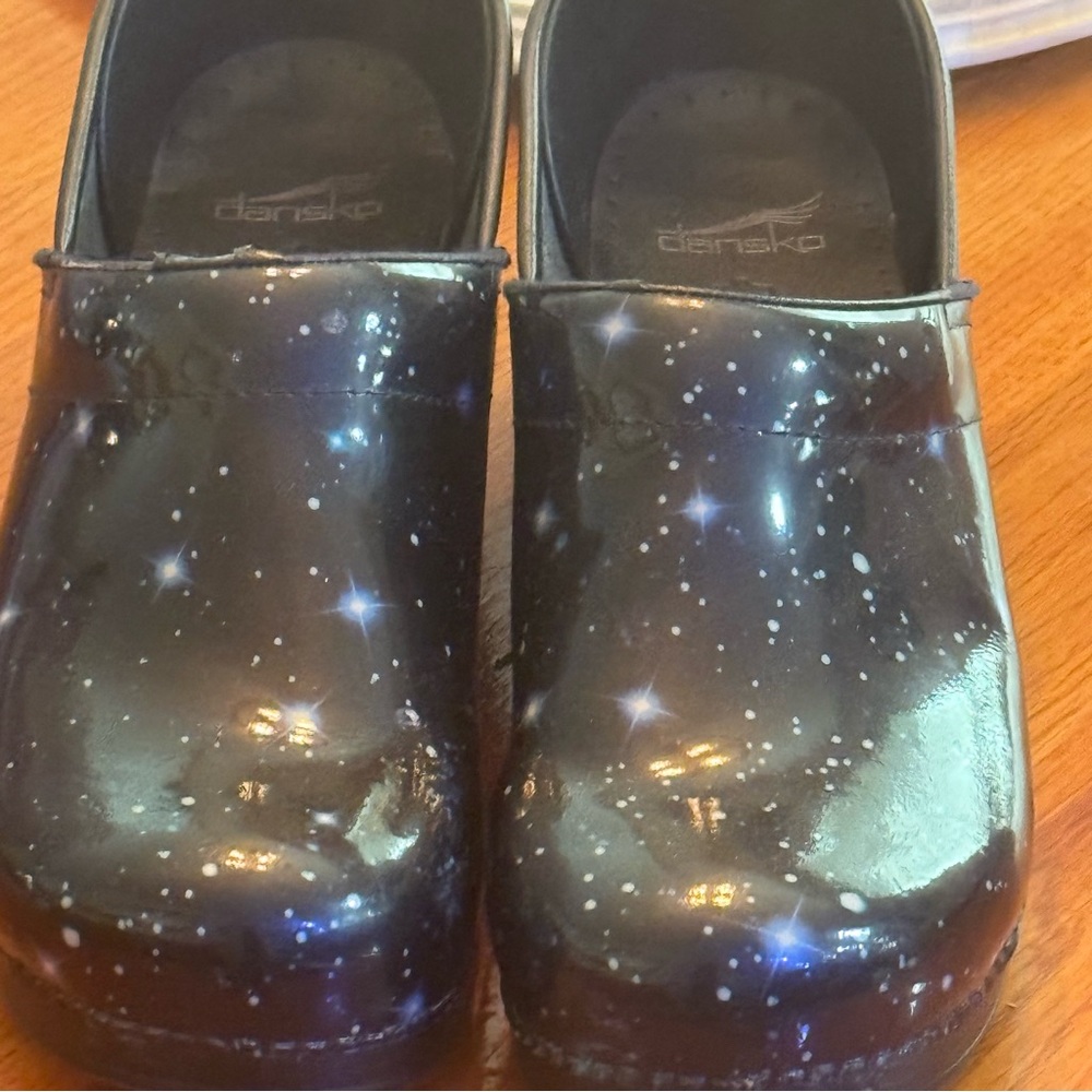 Dansko size 41 awesome starlight cute comfy shoes. Little wear